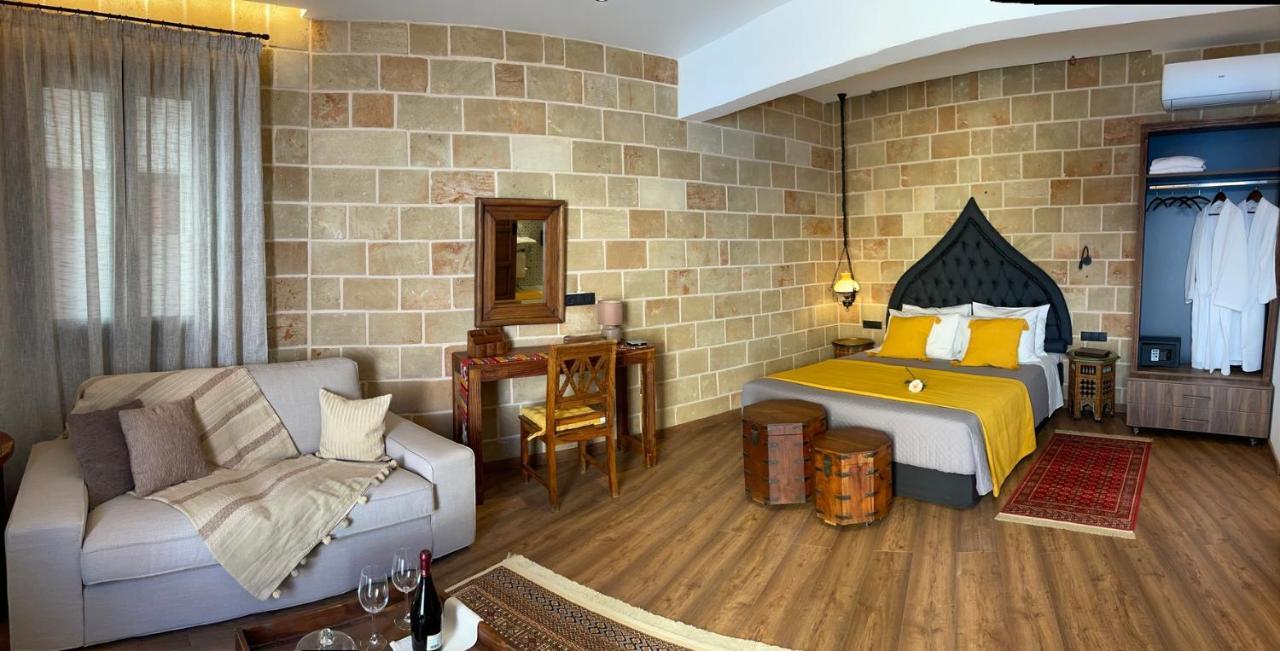 Utopia Luxury Suites - Old Town Rhodes City Екстериор снимка