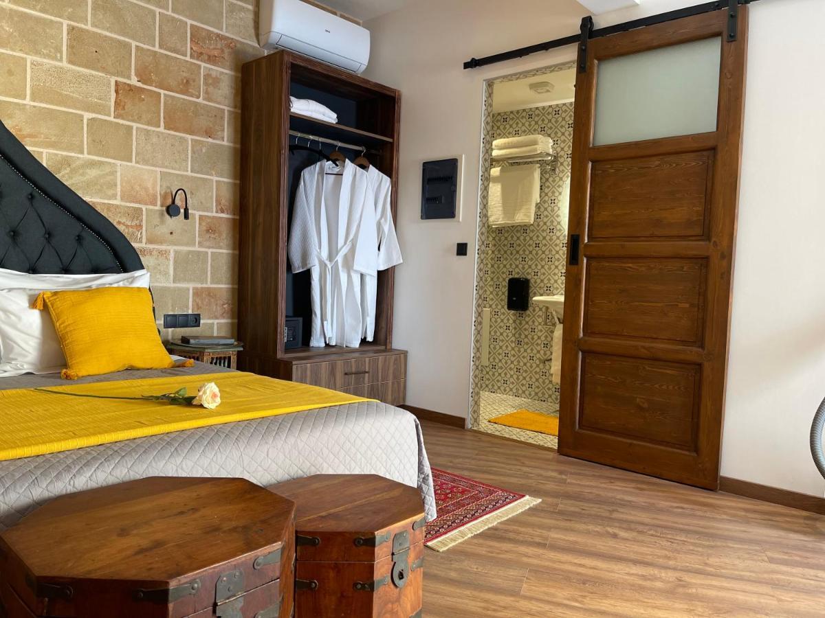 Utopia Luxury Suites - Old Town Rhodes City Екстериор снимка