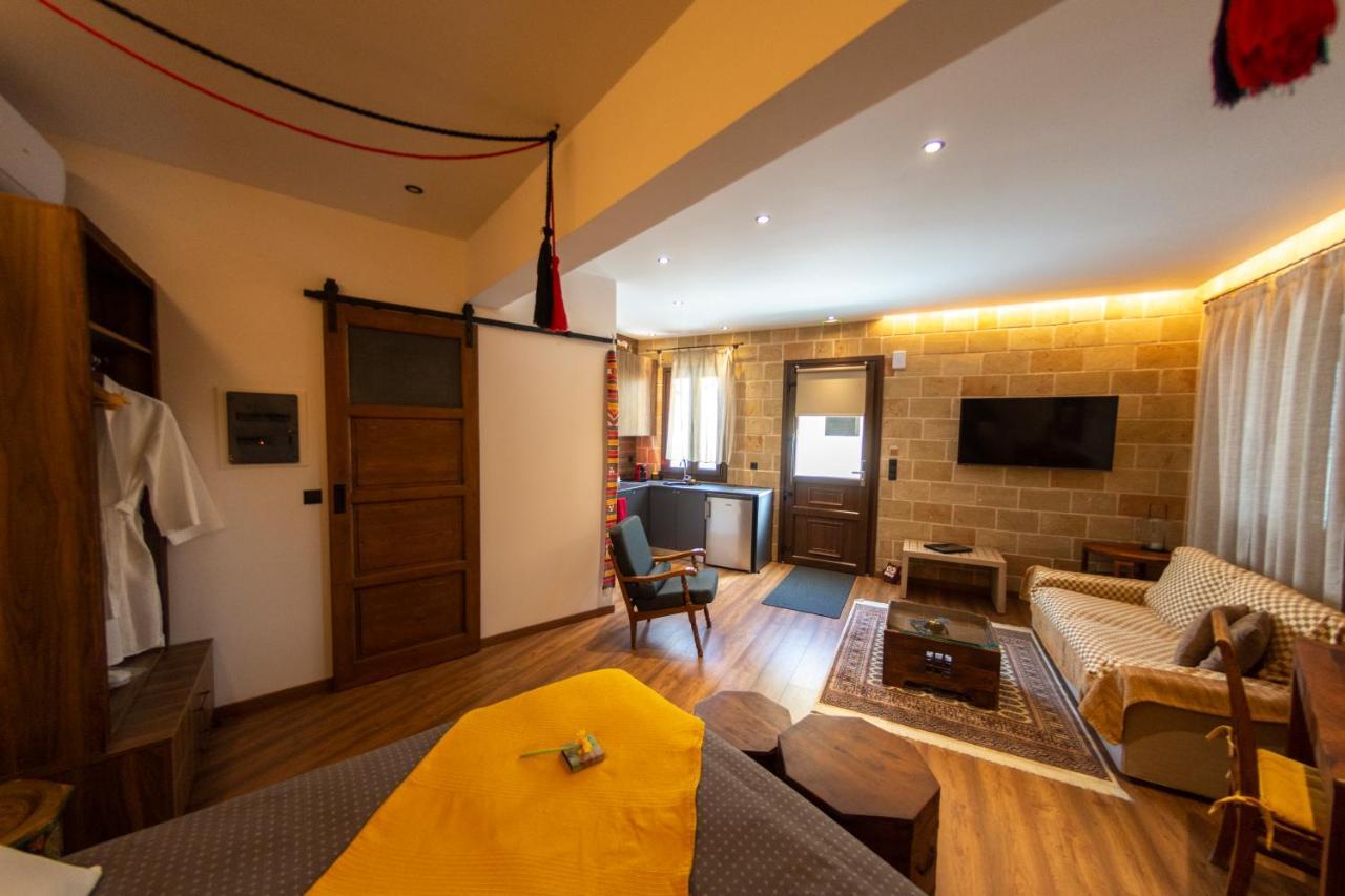 Utopia Luxury Suites - Old Town Rhodes City Екстериор снимка