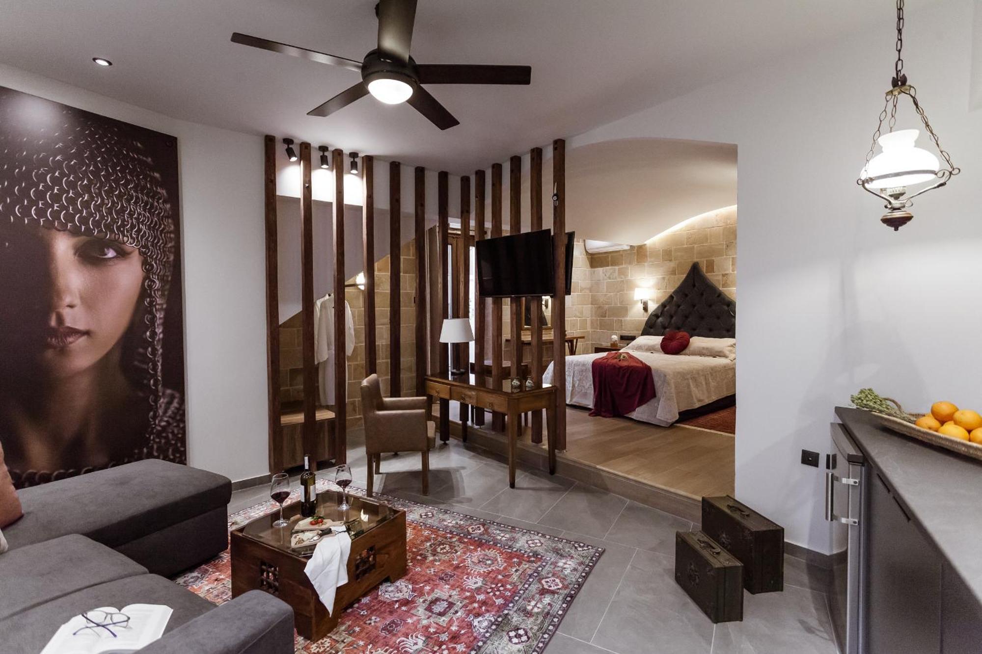 Utopia Luxury Suites - Old Town Rhodes City Екстериор снимка