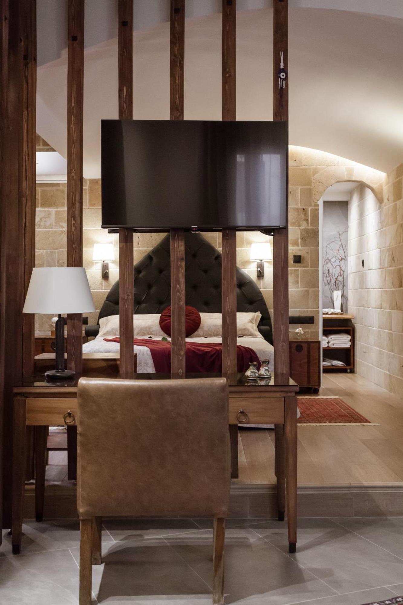 Utopia Luxury Suites - Old Town Rhodes City Екстериор снимка