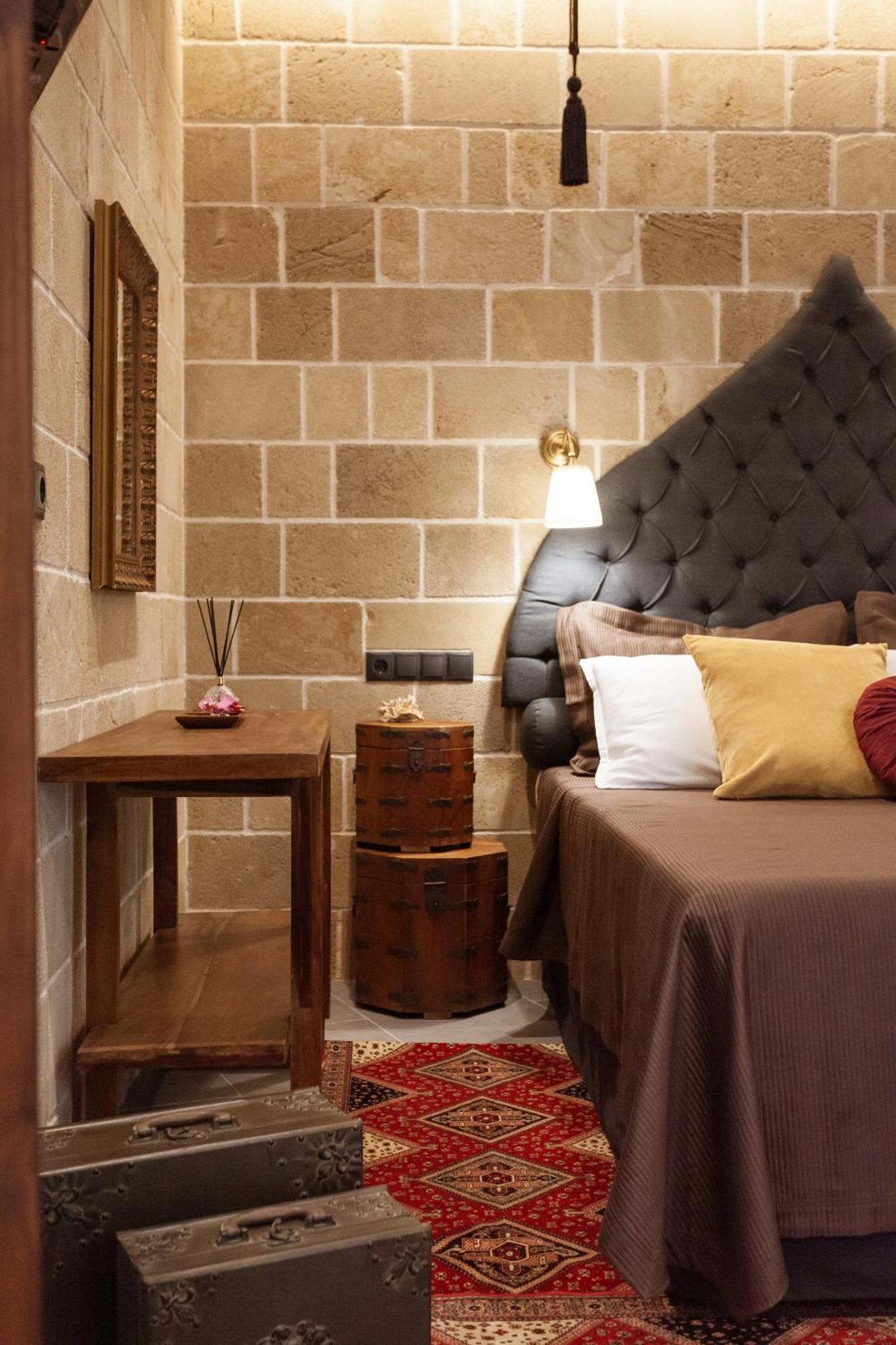 Utopia Luxury Suites - Old Town Rhodes City Екстериор снимка