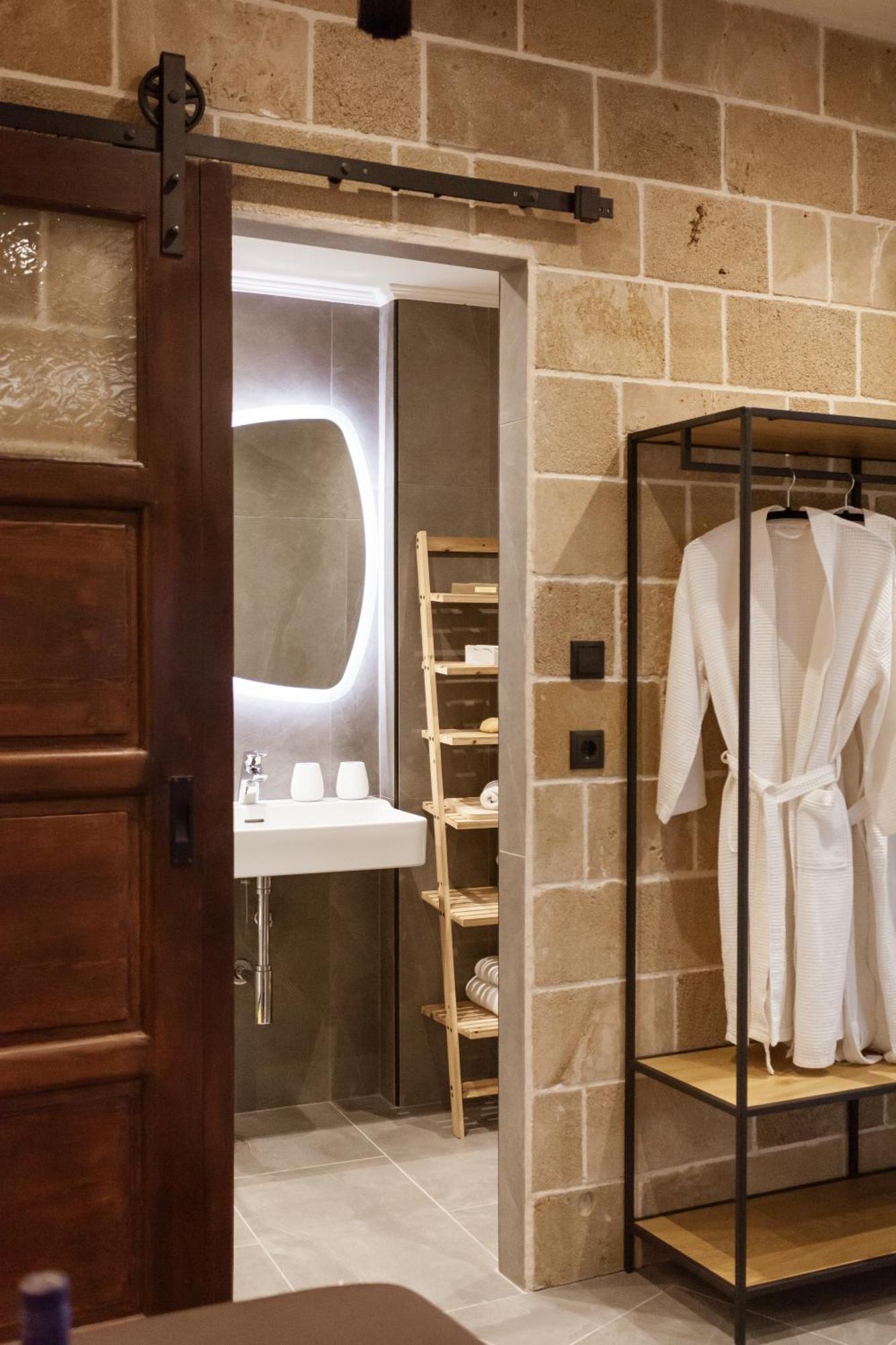 Utopia Luxury Suites - Old Town Rhodes City Екстериор снимка