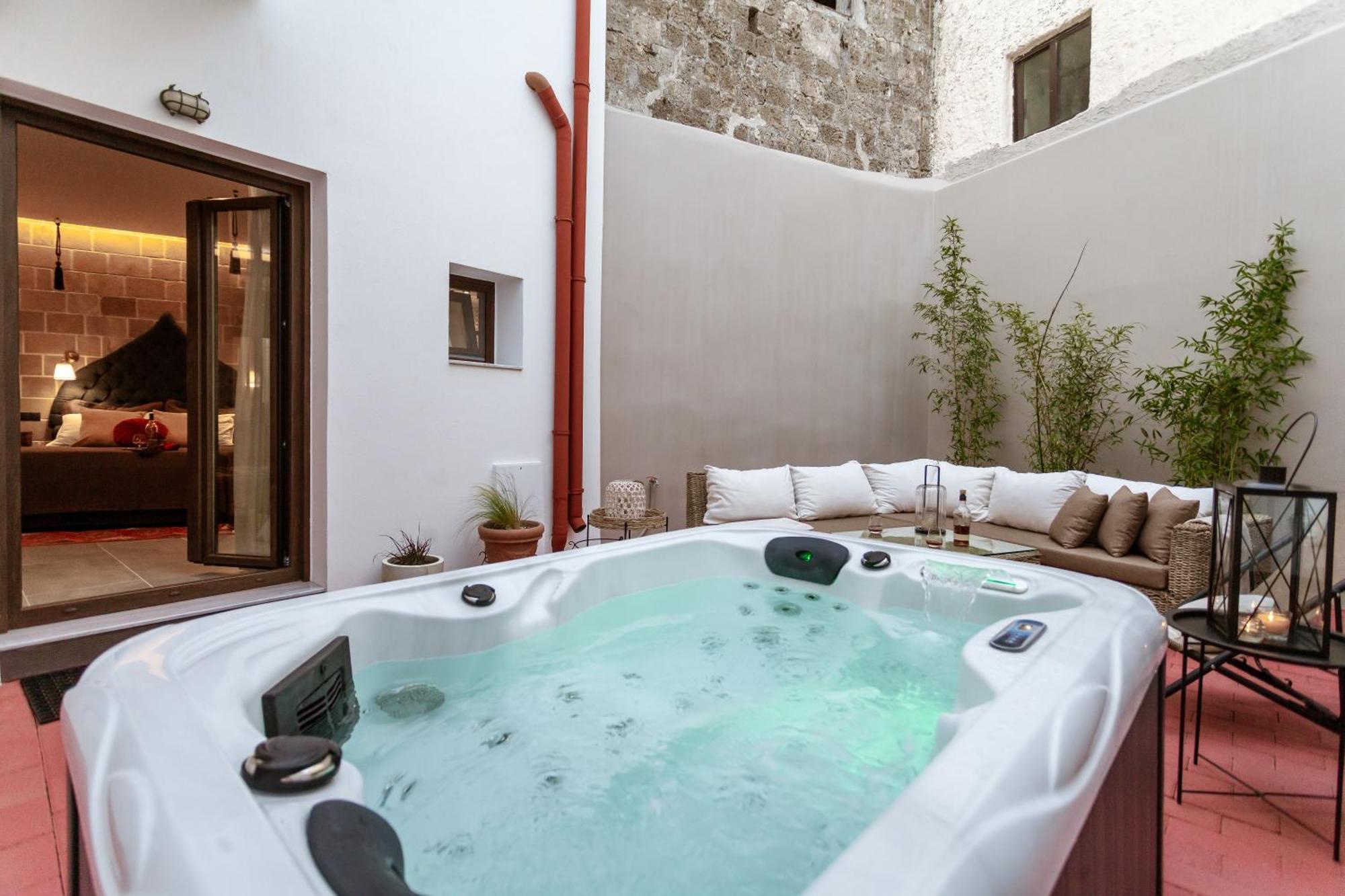 Utopia Luxury Suites - Old Town Rhodes City Екстериор снимка